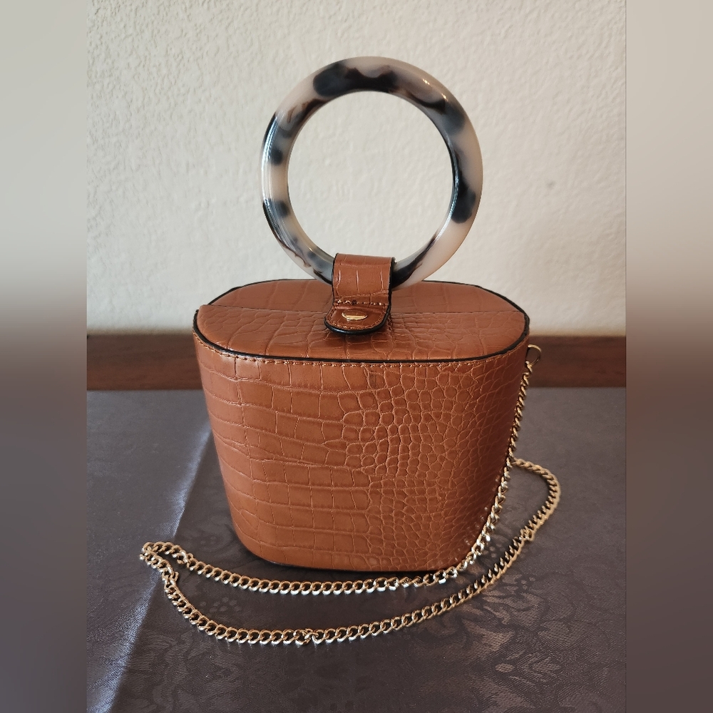 Gaze Crocodile Grab Bag by Topshop